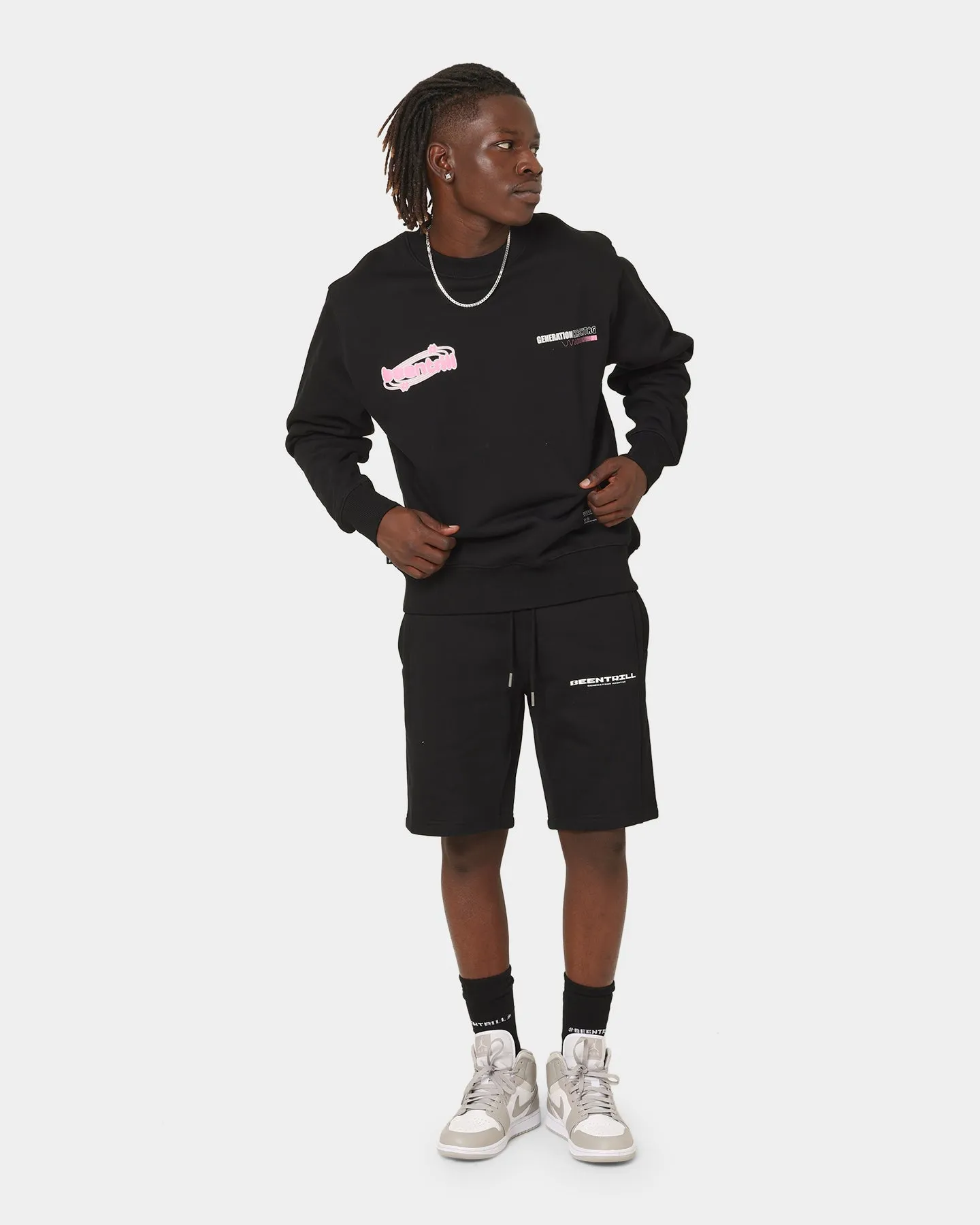 BEENTRILL Collective Beings Crewneck Black