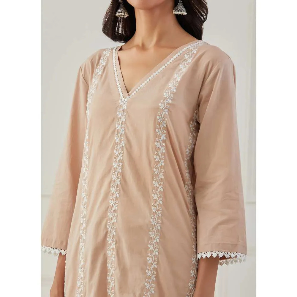 Priya Chaudhary Beige Embroidery Kurta