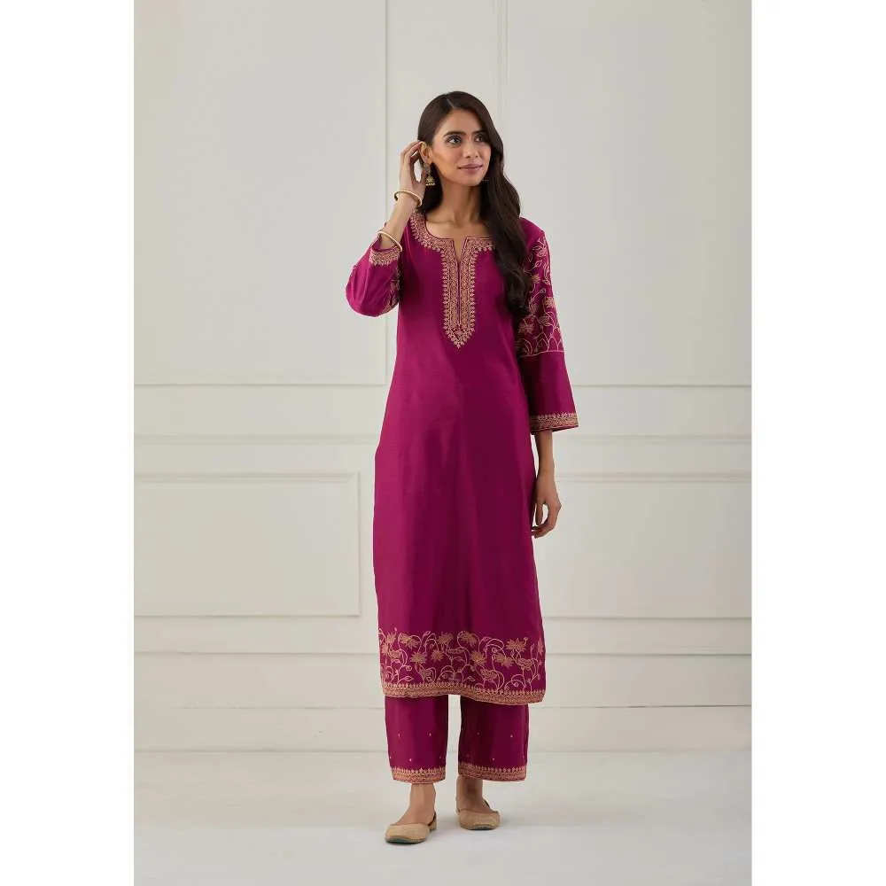 Priya Chaudhary Magenta Embroidered Chanderi Silk Kurta